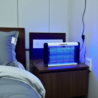 Đèn bắt muỗi tự động cỡ lớn hãng CHIGO hiện đại